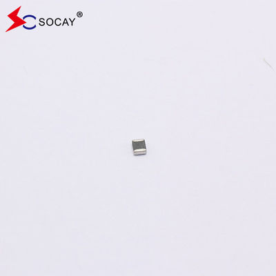 18VDC 表面マウント 多層チップワリスター SV0402E180G2B SMD 鉛のないタイプ