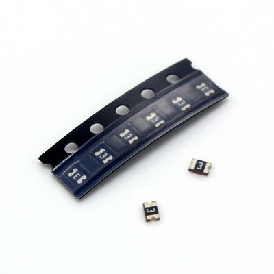 SOCAY コンパクト・サーフェス・マウント PPTC SCF010-24-0805RB リセット可能なシューズ